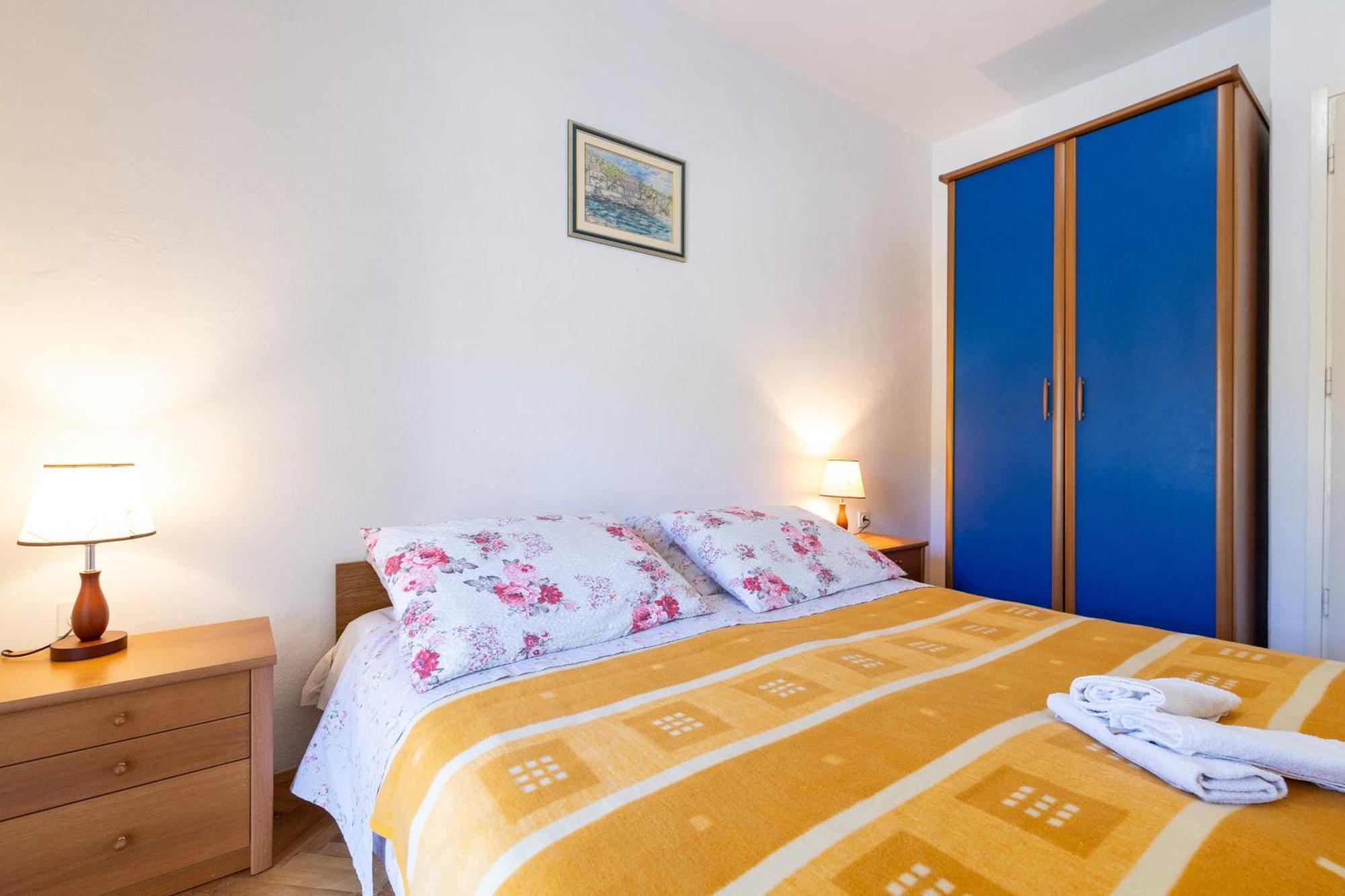 Apartments By The Sea Cove Zarace - Gdinj, Hvar - 2047 Szoba fotó